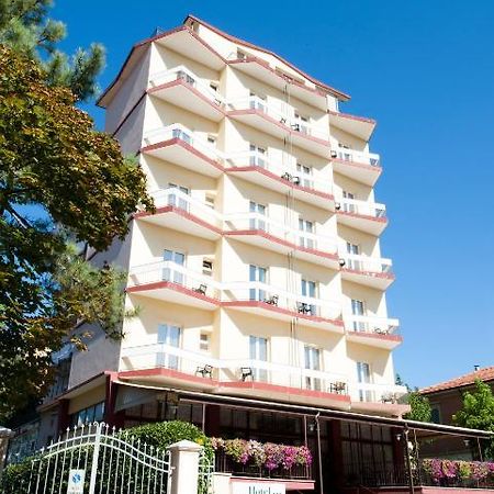 Hotel Royal Pesaro Extérieur photo